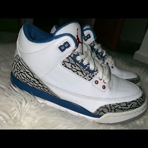 Jordan True Blue 3s